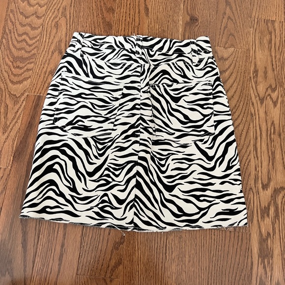 Aritzia Wilfred Free Zebra Print Skirt - Picture 3 of 6